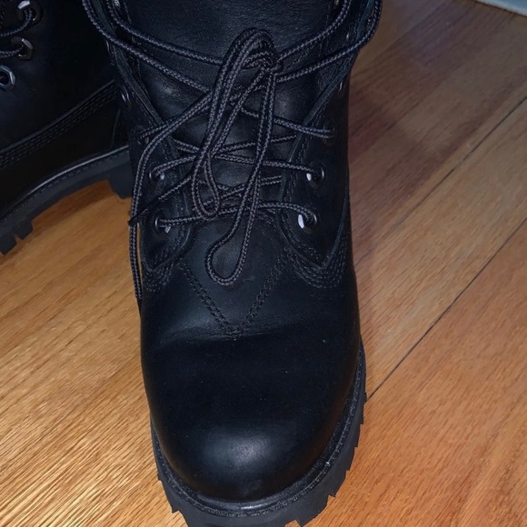 💥Host Pick💥 Timberland Boots - Picture 3 of 4